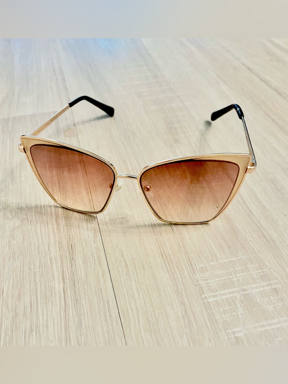 Diff Eyewear Make A Difference Becky GD BG 18 Gold Purple Sunglasses